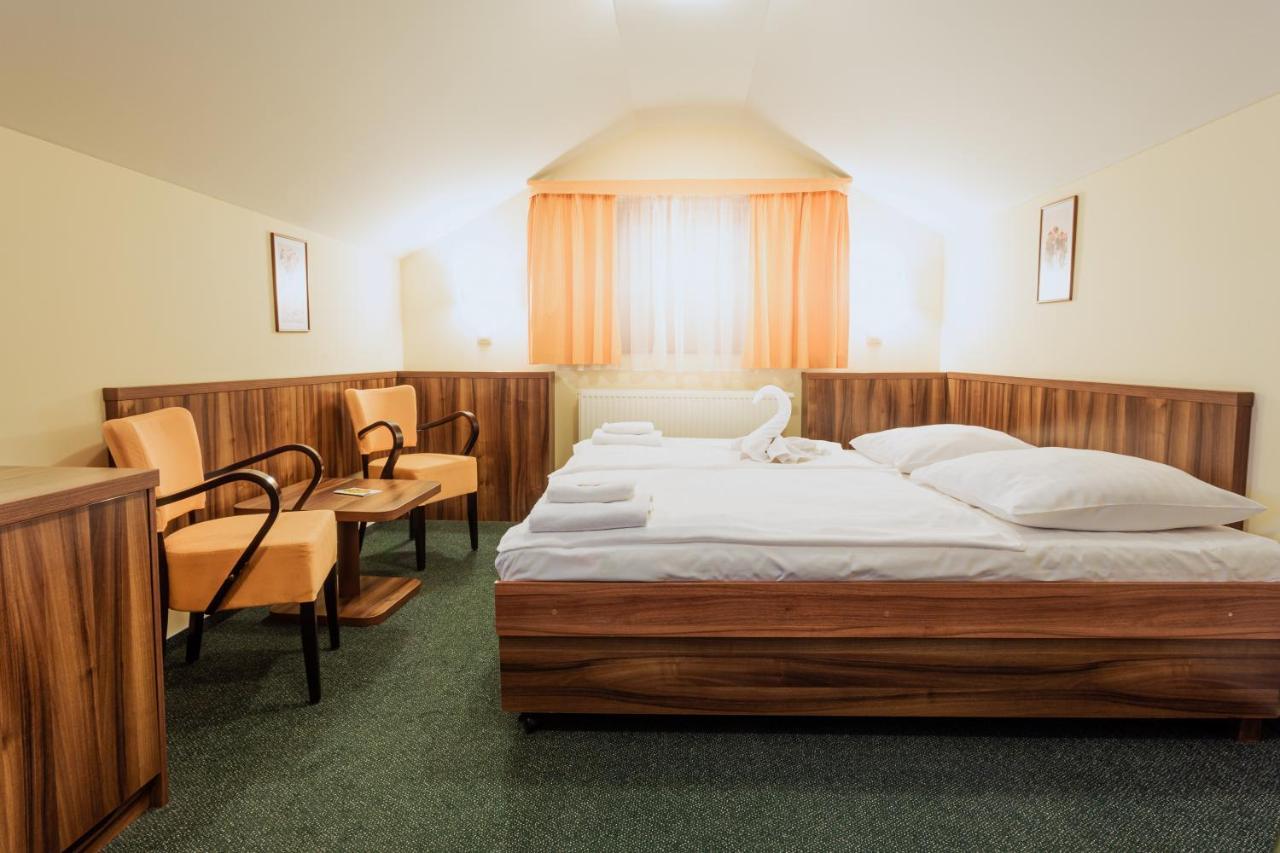 Hotel Studanka Rychnov nad Kneznou Extérieur photo