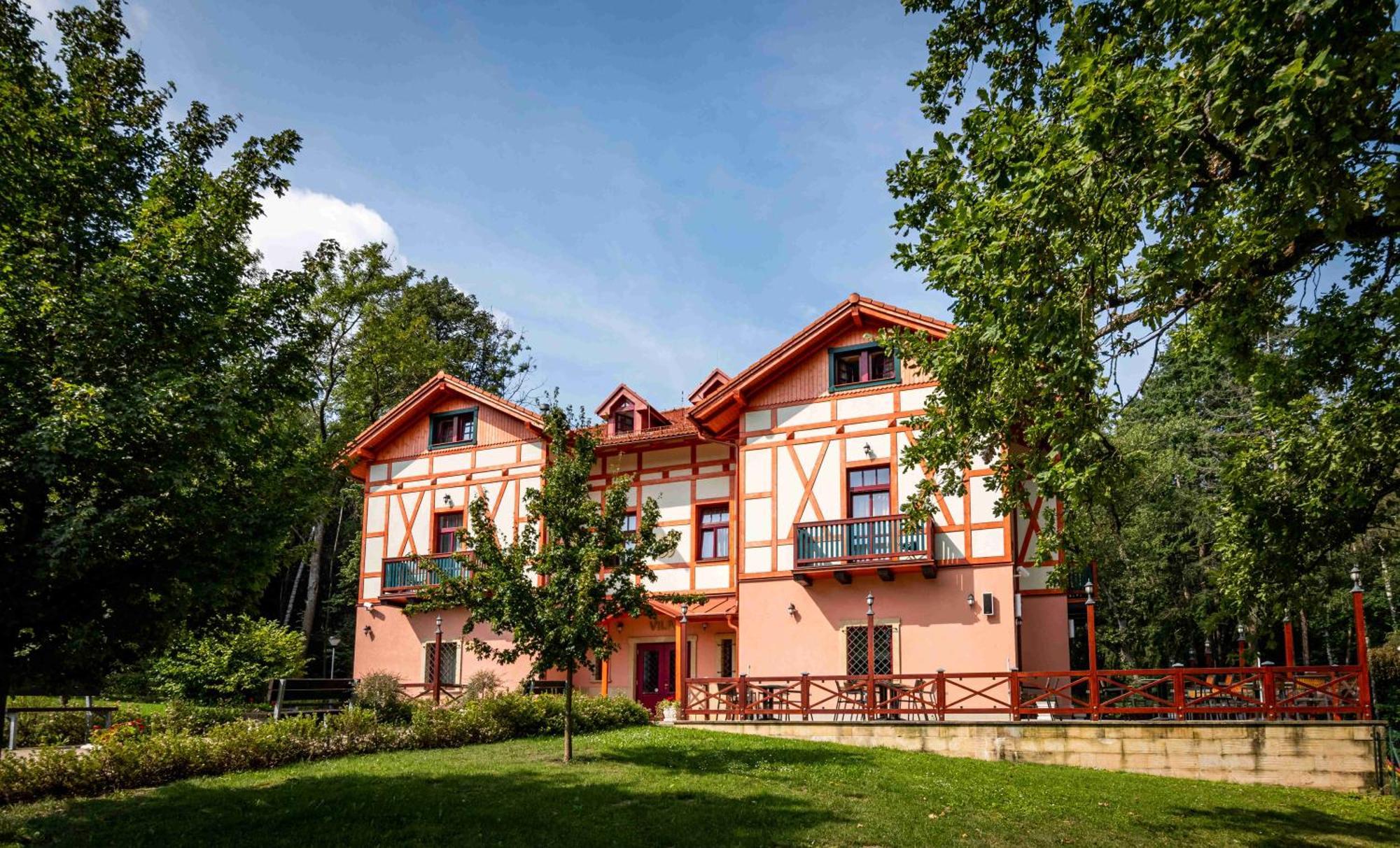 Hotel Studanka Rychnov nad Kneznou Extérieur photo